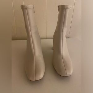 a new day- Pippa Stretch Boots size 7